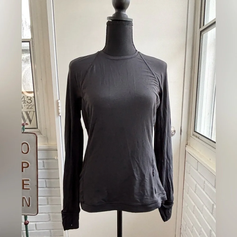 Lululemon It’s Rulu Long‎ Sleeve black Shirt 10 Athleisure streetwear workout